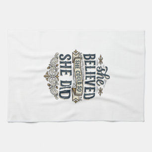 Ze geloofde dat ze een vintage motivatie-shirt dee theedoek
