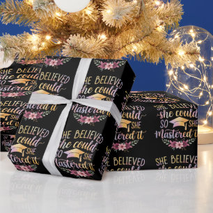 Ze geloofde dat ze het kon dus behaalde ze het afs cadeaupapier