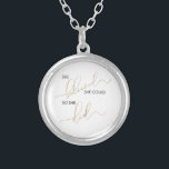 Ze geloofde dat ze het kon, dus deed ze een inspir zilver vergulden ketting<br><div class="desc">Onze typografie citeert rond ketting en citeert: "Ze gelooft dat ze het kon, dus ze deed het." Verondersteld en gedaan in een prachtig kalligrafiekschrift dat richly gekleed is met faux goudfolie, dat prachtig contrasteert met de rest van het citaat in een diepe, rijke zwarte moderne sans serif. Een perfect cadeau...</div>