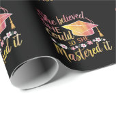 Ze geloofde dat ze het kon, zodat ze het Afstudeer Cadeaupapier (Rol Hoek)