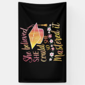 Ze geloofde dat ze het kon, zodat ze het Afstudeer Spandoek (Verticaal)