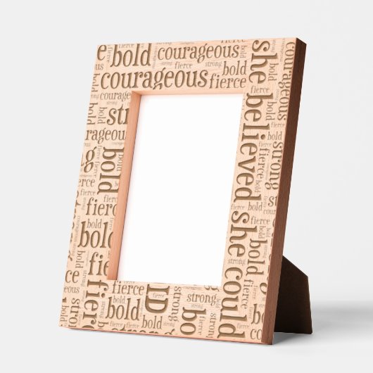 Ze geloofde dat ze het moderne Afstuderen kon insp Gegraveerde Lijstjes (Links)