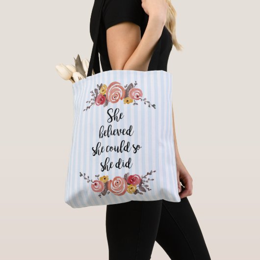 Ze geloofde dat ze het schilderen kon aanwakkeren tote bag (Dichtbij)