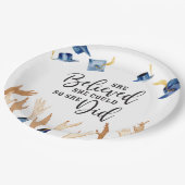 Ze geloofde dat ze kon afstuderen caps papieren bordje (Gekanteld)