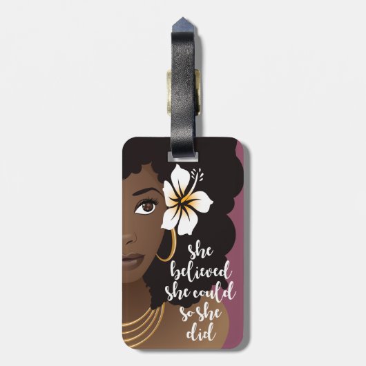 Ze geloofde dat ze kon, zwarte vrouw, bloeiend Paa Bagagelabel (Achterkant verticaal)
