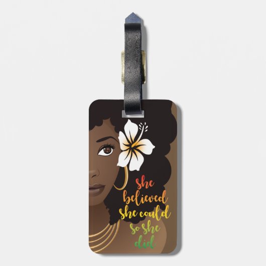 Ze geloofde dat ze kon, zwarte vrouw, bloemperbrui bagagelabel (Achterkant verticaal)