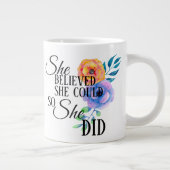 Ze gelooft (Floral) - Mok (Rechts)