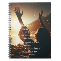 Ze glimlacht bij het Future Notitieboek