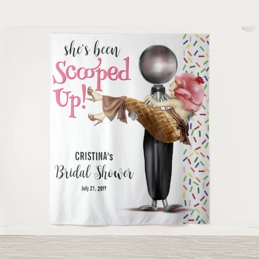 Ze heeft een ijsachtergrond wandkleed (Voorkant)