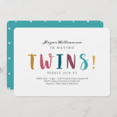 Ze heeft een tweeling - modern, kleurrijk en leuk kaart (Voorkant / Achterkant)