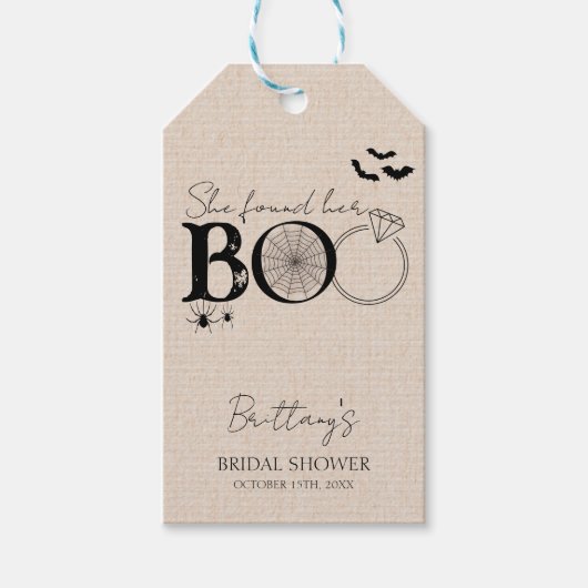 Ze Heeft Haar Boo Rustic Halloween Bruidsfeest Cadeaulabel (Voorkant)