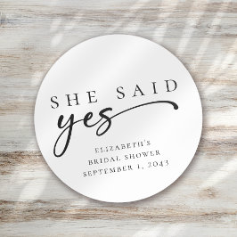 Ze Heeft Ja Gezegd Minimalistische Script Bruidsbr Ronde Sticker
