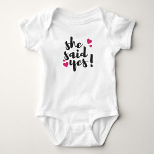 Ze Heeft Ja Gezegd! Verlovingsfeest – Romantisch Romper