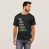 Ze heeft ze tot de menselijke LGBTQ-pride Mannen v T-shirt (Voorkant volledig)