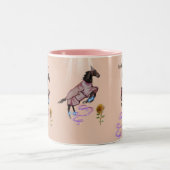 Ze heeft zoveel plezier! tweekleurige koffiemok (Center)