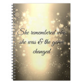 Ze herinnerde zich wie ze was en het spel verander notitieboek (Voorkant)