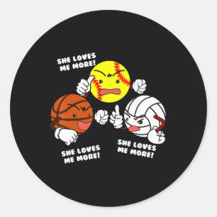 Ze houdt meer van mij Grappige Softll Sketll Volle Ronde Sticker