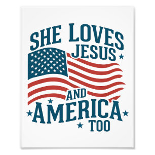 Ze houdt ook van Jezus en Amerika Vlag 4e van de V Foto Afdruk