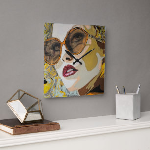 'Ze houdt van Pina Coladas' schilderij op een Vierkante Klok
