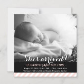 Ze is aangereden roze Stripes Baby kondiging Magnetische Uitnodiging (Voorkant)