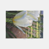 Ze is afgedekt - Proverbs 31:25 Fleece Deken (Voorkant (Horizontaal))