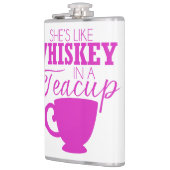 Ze is als Whiskey in een Teacup-fles Heupfles (Links)