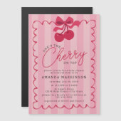 Ze is de kers op het roze Baby shower Magnetische Uitnodiging (Voorkant / Achterkant)