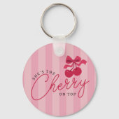 Ze is de kers op het roze Baby shower Sleutelhanger (Voorkant)