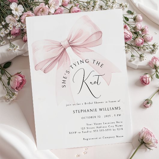 Ze is de Knoop Bruidsdouche uitnodiging aan het bi