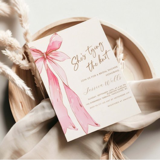 Ze is de knoop roze strik Vrijgezellenfeest Kaart