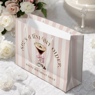 Ze is een beetje ouder Espresso Martini verjaardag Groot Cadeauzakje