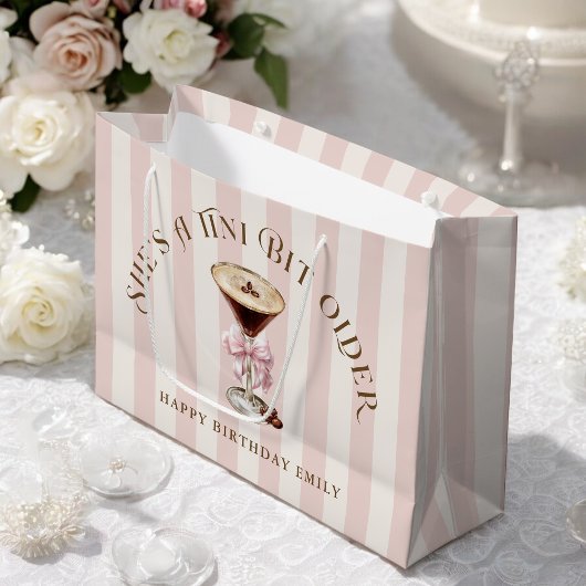 Ze is een beetje ouder Espresso Martini verjaardag Groot Cadeauzakje