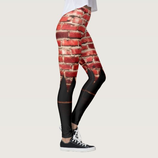 Ze is een Brick House Leggings (Rechts)