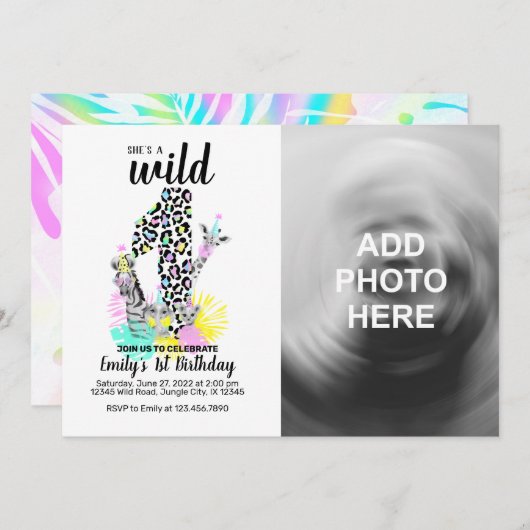 Ze is een eerste uitnodiging voor Wild ONE Birthda (Voorkant / Achterkant)