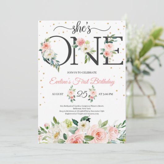 Ze is ÉÉN florale letters en wazige roze rozen Kaart (Staand voorkant)