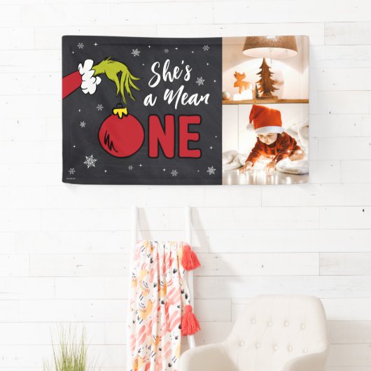 Ze is een gemene | Grinch Chalkboard Verjaardag Spandoek (Insitu)