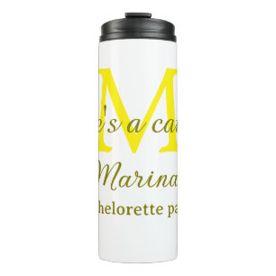 Ze is een vangst gele monogram vrijgezellenfeest n thermosbeker
