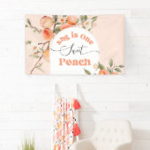 Ze is een zoete perzik 1e verjaardag perzik spandoek (Insitu)