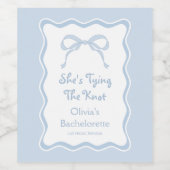 Ze is het binden van de Knoop Blue Bow Bachelorett Wijn Etiket (Enkel label)