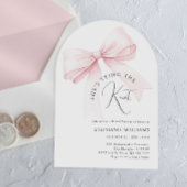 Ze is het binden van de knoop boog bruids douche u kaart