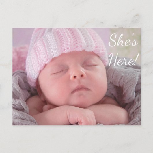 Ze is hier, zondagse aankondiging voor een baby-me (Voorkant)