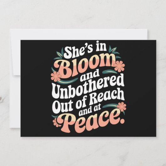 Ze is in bloei en ongestoord buiten bereik en kaart (Voorkant)