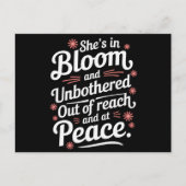 Ze is in bloei en ongestoord buiten bereik en op briefkaart (Voorkant)