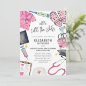 Ze is klaar Call Shots Nurse Graduation Party Kaart (Staand voorkant)