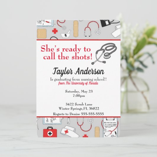 Ze is klaar om de school te bellen. kaart (Staand voorkant)