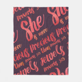 Ze is kostbaarder dan de Jewels Proverbs 3:15 Fleece Deken (Voorkant)