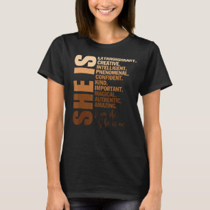 Ze is magisch Unapologetische Afrikaanse vrouwen z T-shirt