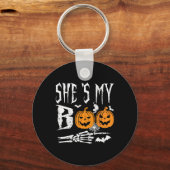 Ze is mijn boek Skeleton Hand Pumpkin Halloween Ma Sleutelhanger (Voorkant)