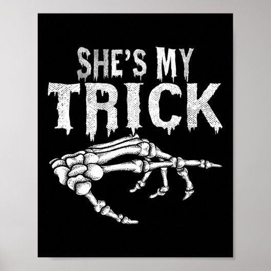 Ze is mijn truc Skeleton Paar Matching Halloween Poster (Voorkant)