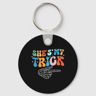 Ze is mijn truc, ze is mijn geweldige Halloween-ko Sleutelhanger